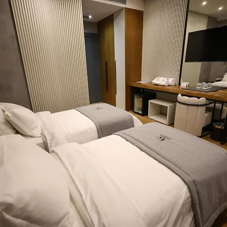 Garden Boutique Szálloda 4*