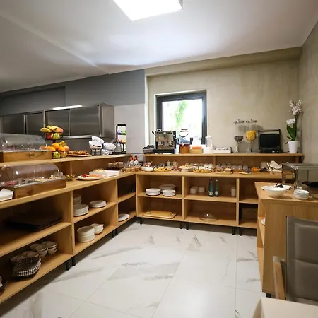 Garden Boutique فندق تيرانا