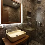 Garden Boutique 4* Тирана