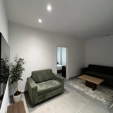 酒店 Garden Boutique 4*