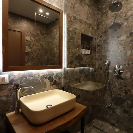 Garden Boutique 4* Tirana